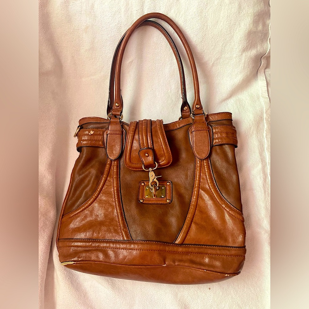 Charming Charlie faux leather bag 🤎